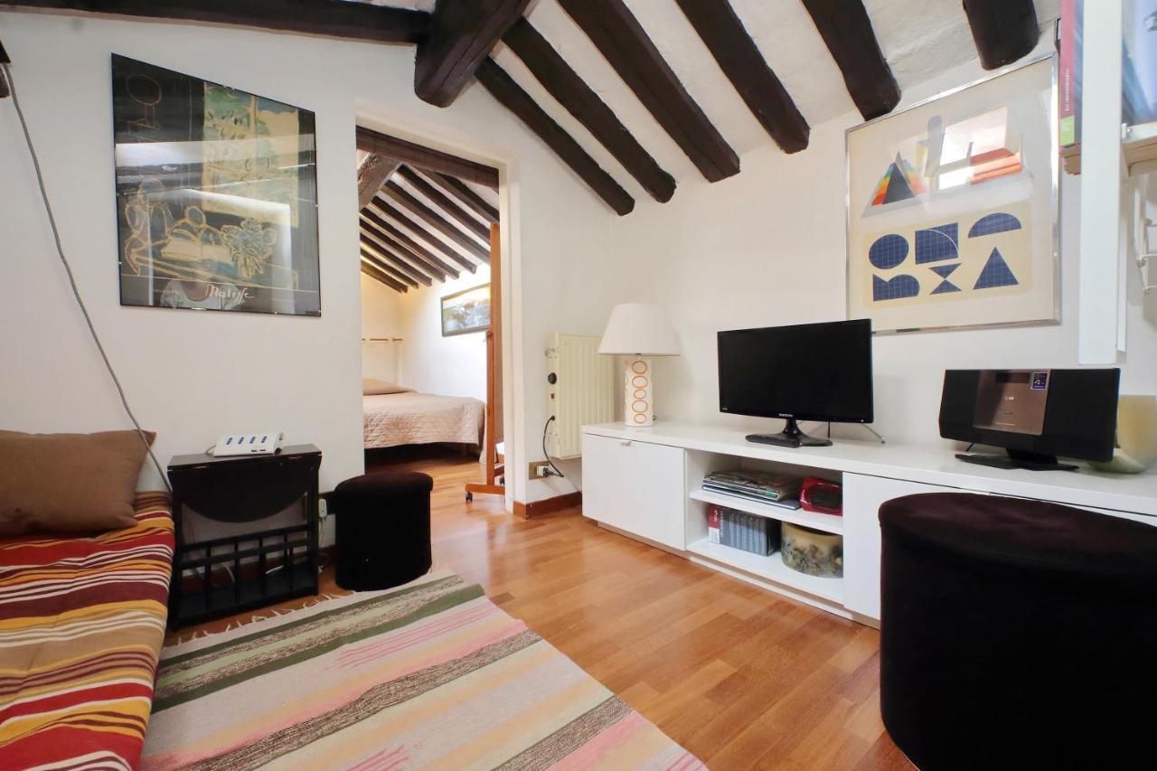 Apartament La Dimora Pantheon Rzym Zewnętrze zdjęcie
