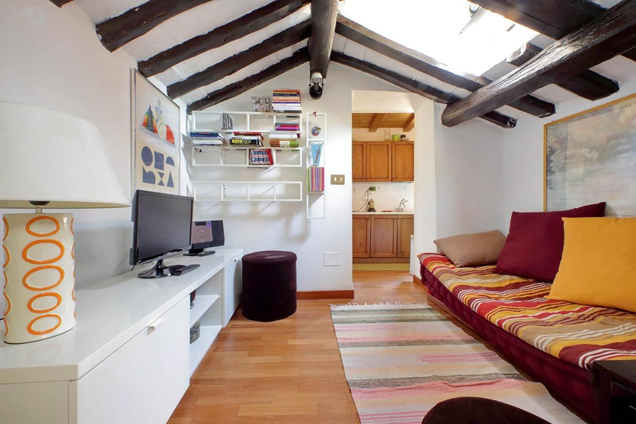 Apartament La Dimora Pantheon Rzym Zewnętrze zdjęcie