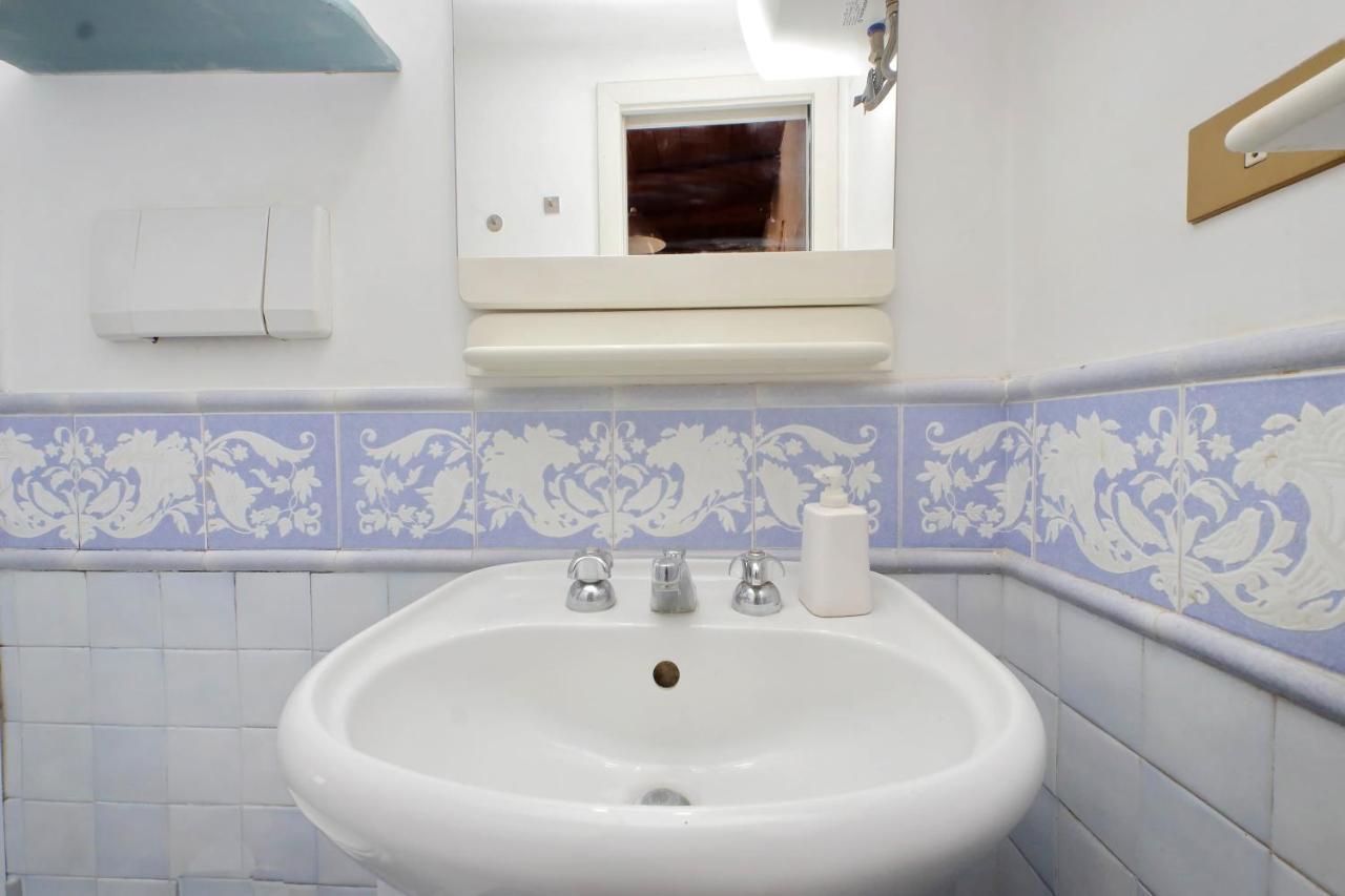 Apartament La Dimora Pantheon Rzym Zewnętrze zdjęcie
